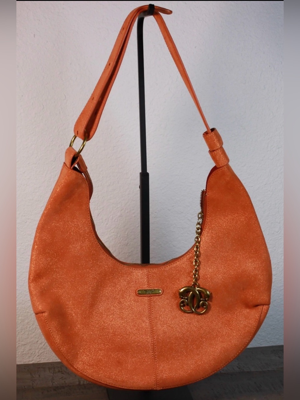 Sharif 1827 Leather Hobo Bag Coral Peach Metallic Shoulder Purse Gold Tone Charm